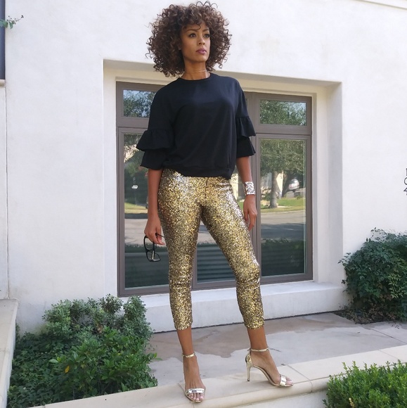 DO+BE Pants - Gold Sequin Capri Pants